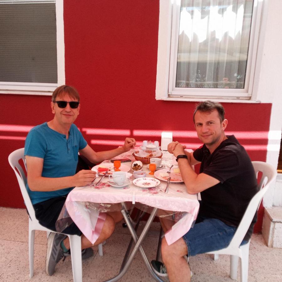 Ali'S Pension Egirdir Екстериор снимка